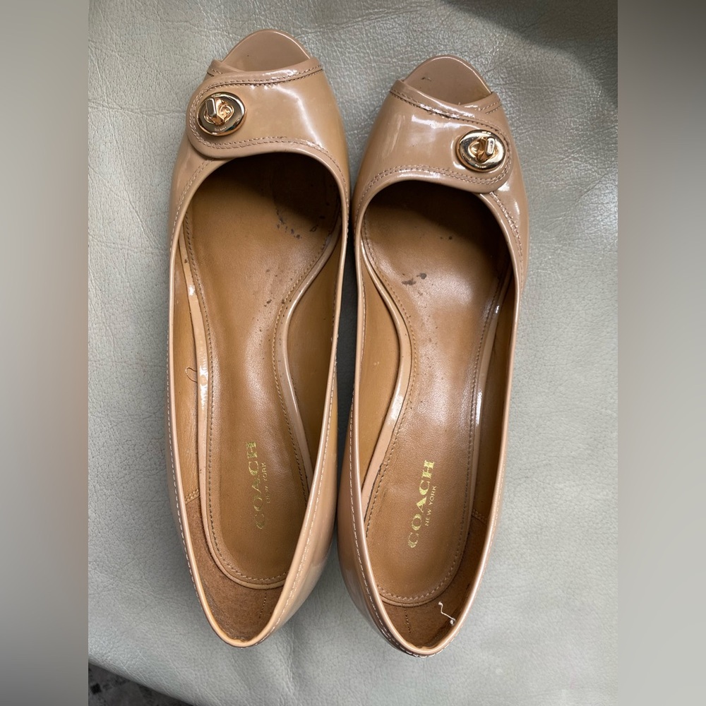 COACH Women’s Nude Patent Leather Peep-Toe Wedge US 8.5